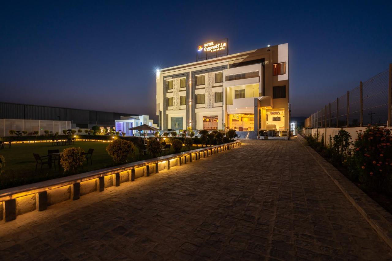 Cygnett Lite Hotell Alwar Eksteriør bilde